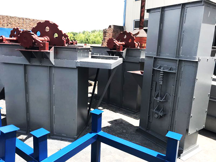 提升機(jī)電動(dòng)機(jī)底座振動(dòng)是怎么回事？